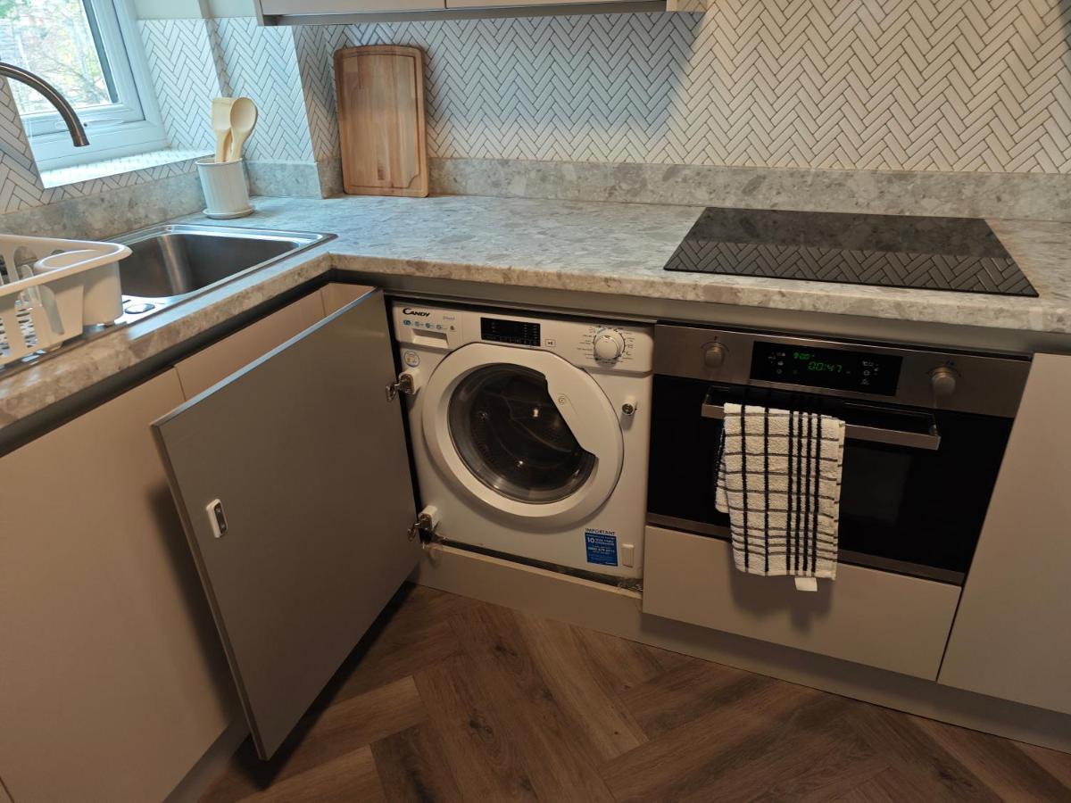 2 Bedroom Flat In Wood Green Piccadilly Line Londres Extérieur photo